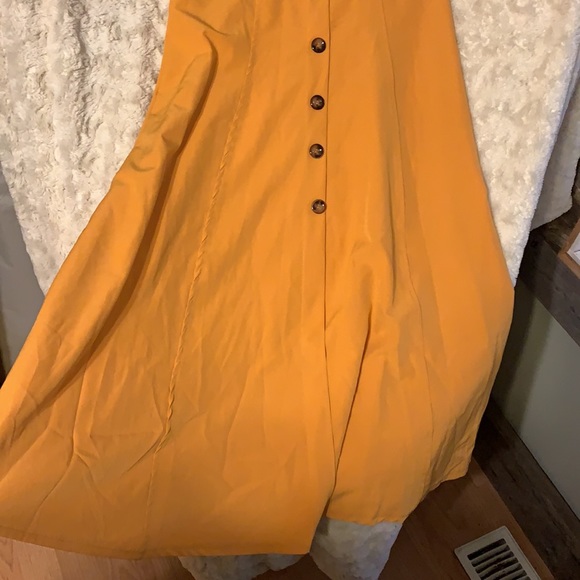 Vintage Off-shoulder Dresss - Picture 2 of 3